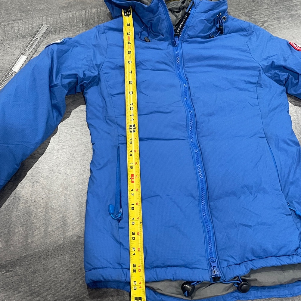Canada Goose Vibrant Blue Jacket - Picture 10 of 11